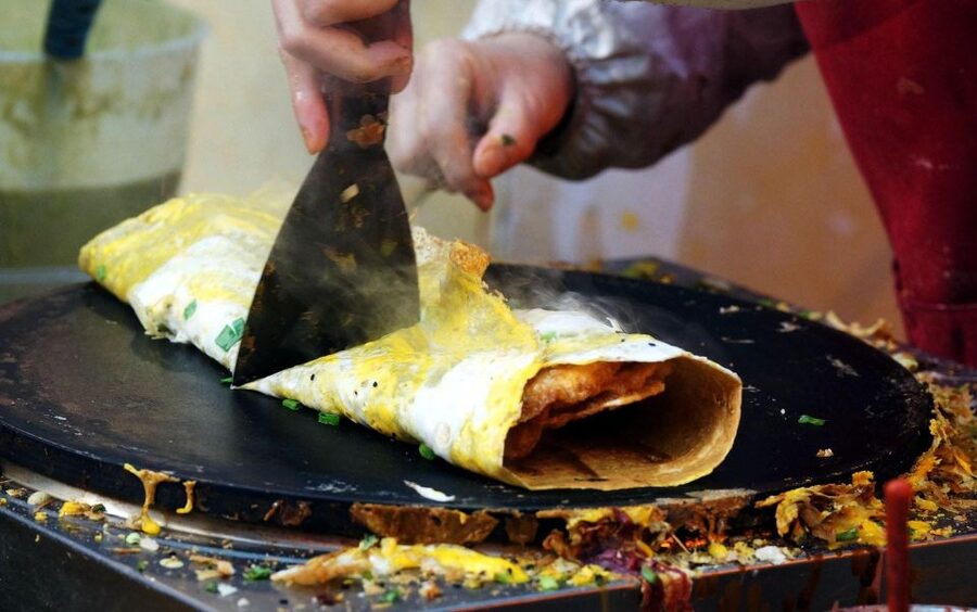 Beijing: Hutong Culinary Walking Tour with 15+ Tastings - Key highlights that make this Hutong food walk work