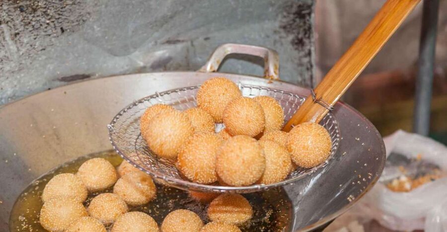 Beijing: Hutong Culinary Walking Tour with 15+ Tastings - Dumplings, Jar Yogurt, and the Comfort-Food Middle Stops