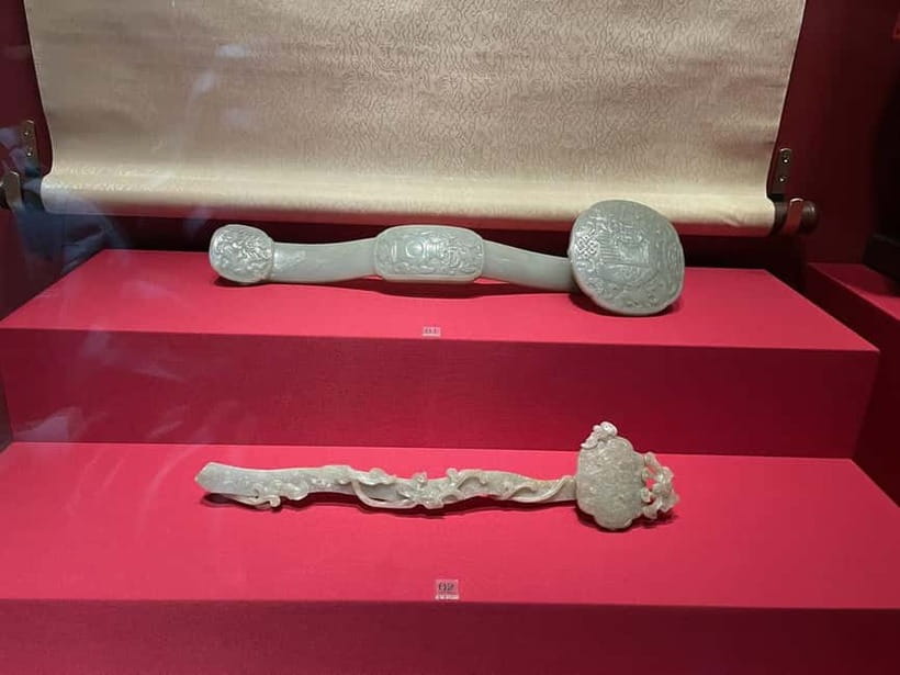 Beijing: Hutongs & Food & Culture Walking Tour - Choosing your start: Gulou, Beijing Capital Museum, or Shichahai
