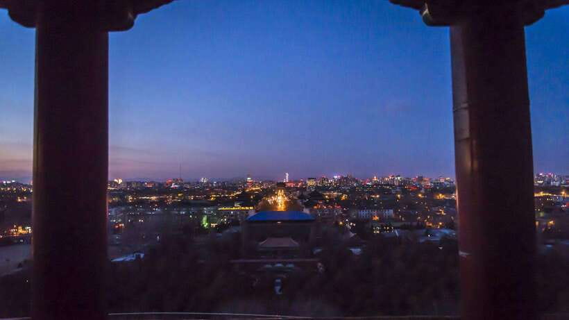 Beijing：Jingshan Park (Palace Museum Garden) Ticket - The best times to go, and where crowds can form