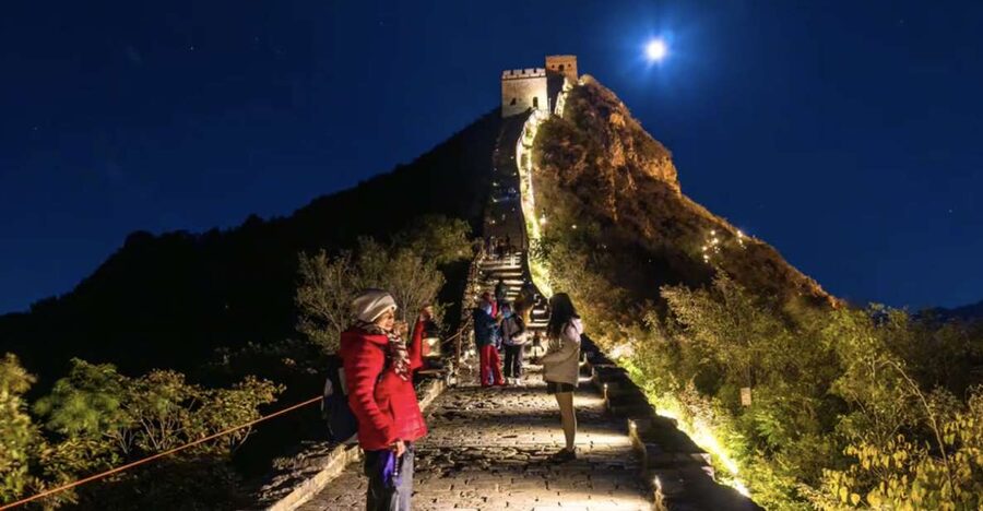 Beijing: Jinshanling and Simatai Wall&Gubei Watertown Tour - Jinshanling Great Wall: quieter towers and routes matched to your pace