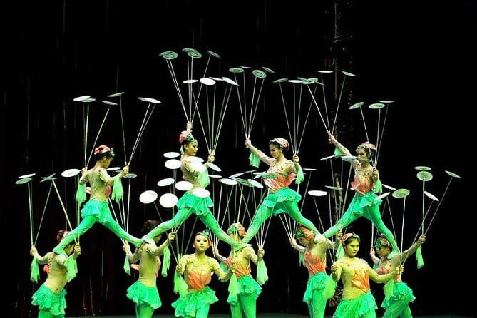 Beijing Liyuan Theater Peking Opera Ticket Booking - The performance itself: singing, reciting, acting, and acrobatics in one hour
