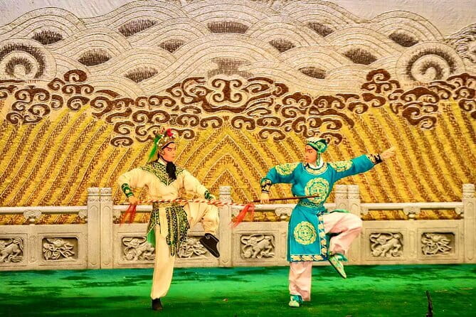 Beijing Liyuan Theater Peking Opera Ticket Booking - Your evening plan: meeting at Jianguo Hotel Qianmen at 7:30 pm