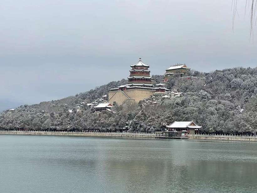 Beijing: Longing Gorge Ice Festival w/Optional Activities - Lunch, drivers, and why the private format feels calmer