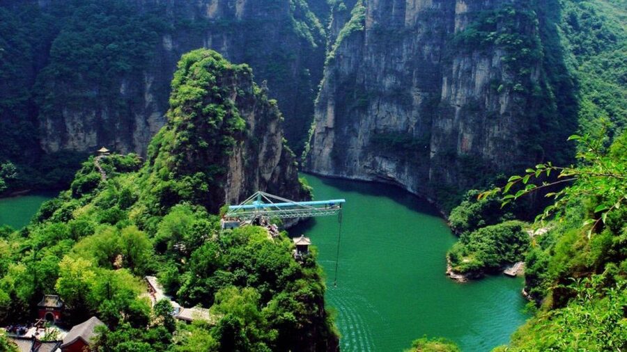 Beijing: Longqing Gorge, Ming Tombs & Lunch Private Day Tour - How long you really get at Longqing Gorge, and what to do with it