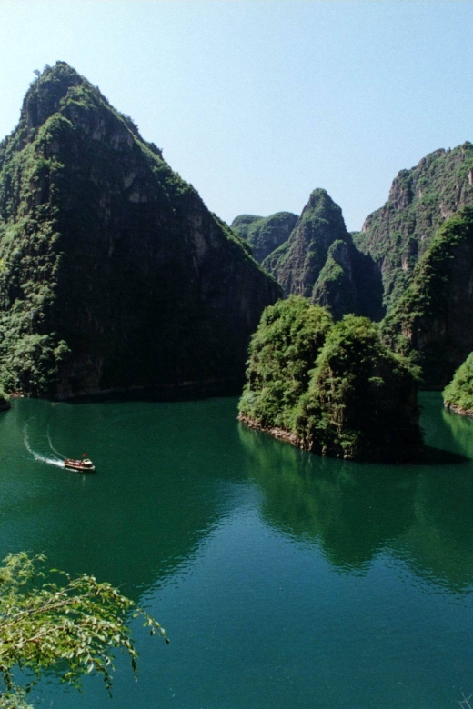Beijing: Longqing Gorge w/Great Wall or Guyaju Private Tour - Guyaju Caves after lunch: calmer rock-carved villages