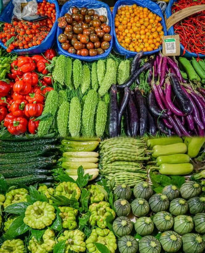 Beijing Market Tour with 10-course Family Feast - From Liaogongzhuang Exit D to a real Beijing food market