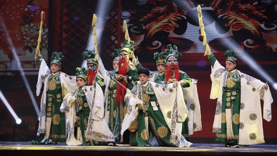 Beijing: Must-See Peking Opera at Liyuan Theatre Ticket - What you will see onstage (and why it feels different)