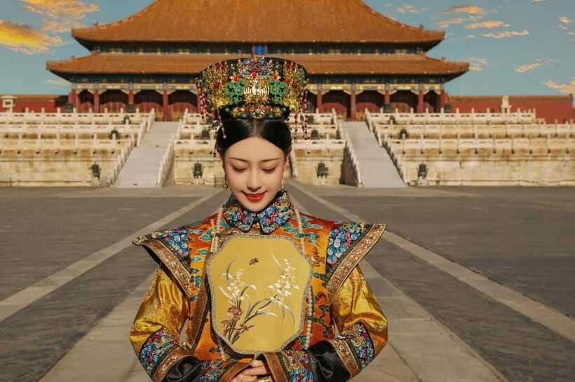 Beijing: Must-Try Chinese Ancient Costume Rental& Photoshoot - Photo Delivery: Raw Files Plus 5 Retouched Winners