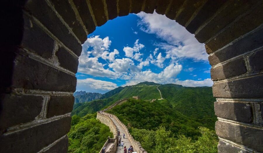 Beijing:Mutianyu/Badaling Great Wall Tour with VIP Fast Pass - Mutianyu VIP Express, cable car or ski lift plus toboggan down