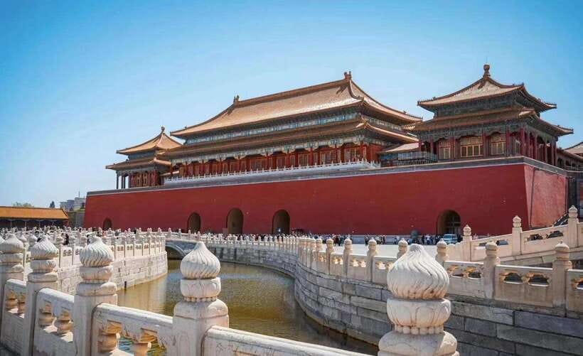 Beijing: Mutianyu Great Wall and Forbidden City Private Tour - Tiananmen Square in 40 minutes, what to notice fast