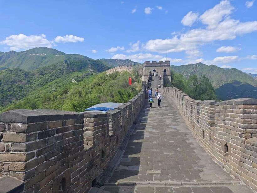 Beijing: Mutianyu Great Wall and Summer Palace Private Tour - Entering Mutianyu: the less-crowded Great Wall choice