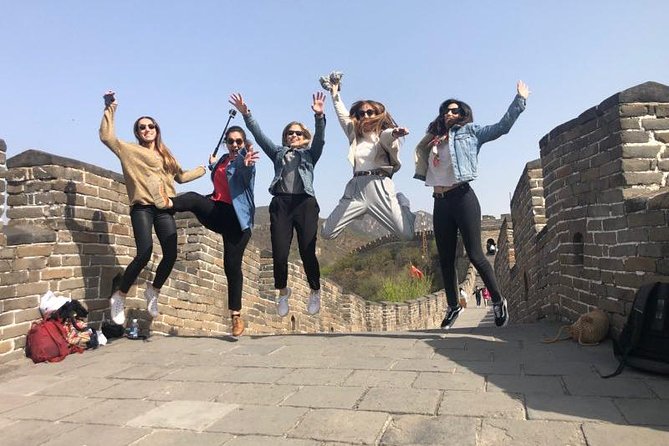 Beijing Private Layover Transfer: Great Wall+City Attraction - Meet your driver, ride in comfort, and keep the day low-stress