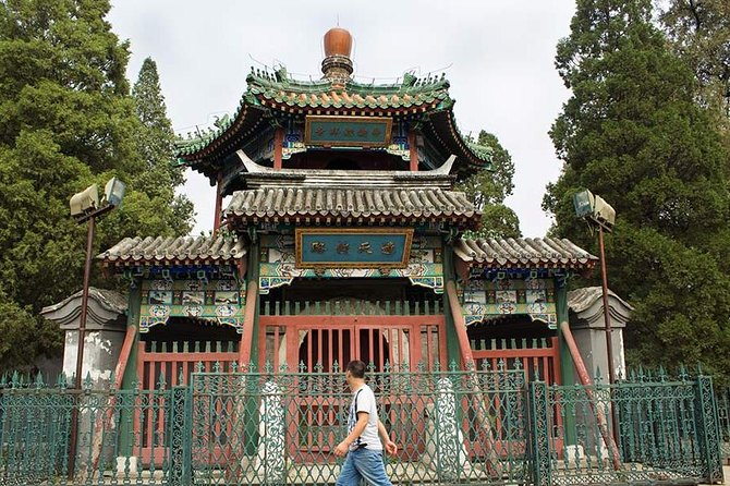 Beijing Private Religious Tour: White Cloud Temple, Lama Temple, Niujie Mosque - Lama Temple (Yonghegong): Beijing’s Big Buddhist Spotlight