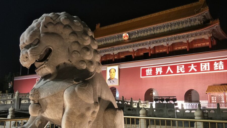Beijing: Private Sightseeing Nighttime Tour with Transfer - Tiananmen Square and Qianmen, Plus the Night-Walker Advantage