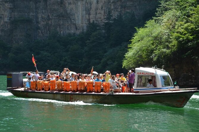 Beijing Private Tour to Badaling Great Wall and Longqing Gorge with Boat Ride - Longqing Gorge after lunch: Dragon Elevator and the boat ride