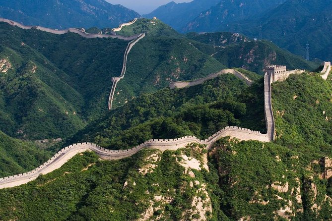 Beijing Private Tour to Badaling Great Wall and Longqing Gorge with Boat Ride - Badaling Great Wall with cable car access near parking