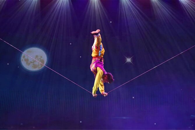 Beijing Red Theatre Acrobatic Show Tickets Official - Stop 1: The Red Theatre performance, what happens during the show