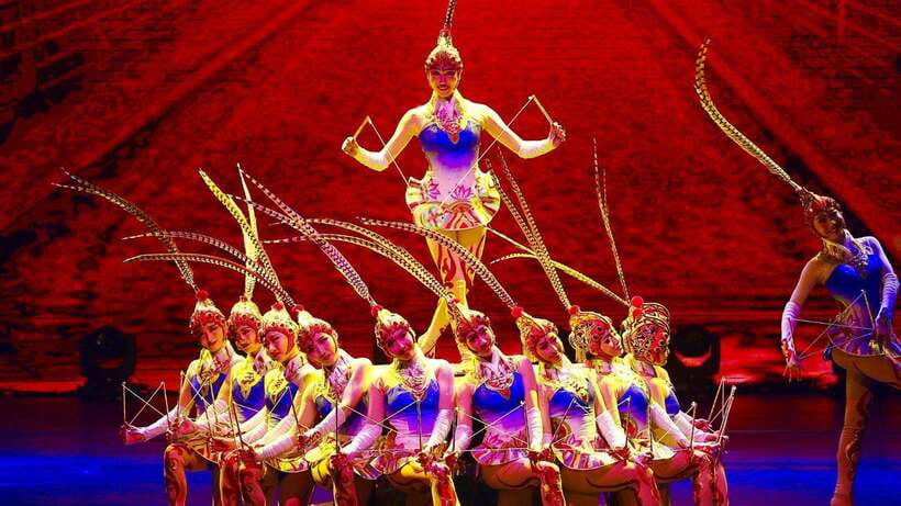 Beijing: Red Theatre Acrobatics Show Ticket-Local Must-See - High Chair and Jiu-Jitsu: When Control Looks Like Magic