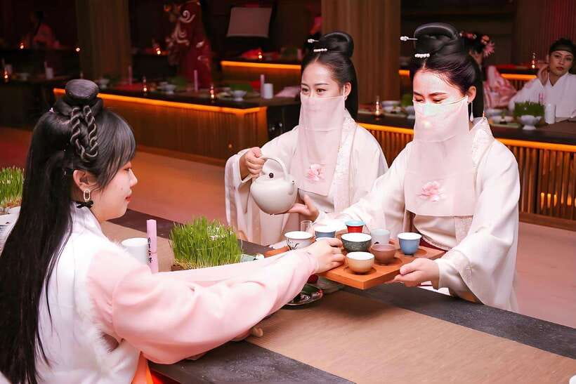 Beijing Royal Dinning Experience with cultural performance - Should you book the Beijing Royal Dining Experience with cultural performance?