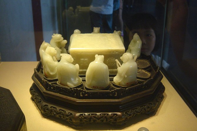 Beijing's Forbidden City with Special Viewing of Treasure Gallery and the Great Wall Ruins at Badaling - Should You Book This Forbidden City and Badaling Day Trip?
