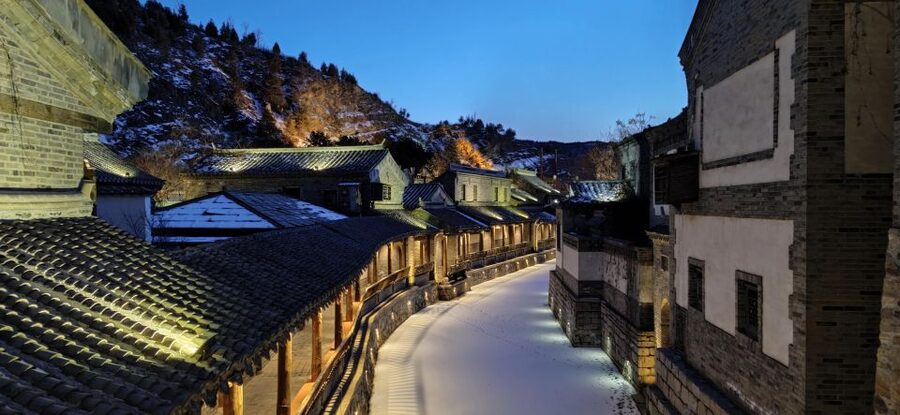 Beijing: Simatai Great Wall & Gubei Water Town Private Tour - What the best guides do for you on this route