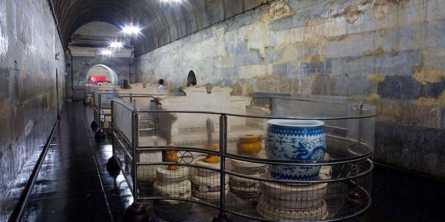 Beijing: Summer Palace, Sacred Road&Ming Tombs Private Tour - Lunch break: traditional food, then back on the timeline