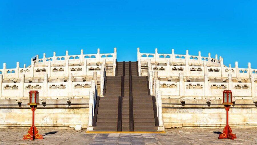 Beijing:Temple of Heaven Private Tour w/Option Show & Dinner - Acrobatics show add-ons, when entertainment fits the day