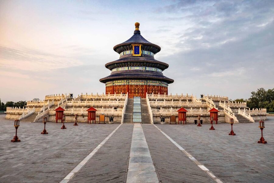 Beijing:Temple of Heaven Private Tour w/Option Show & Dinner - Tiananmen Square and the Forbidden City combo, big day, big energy