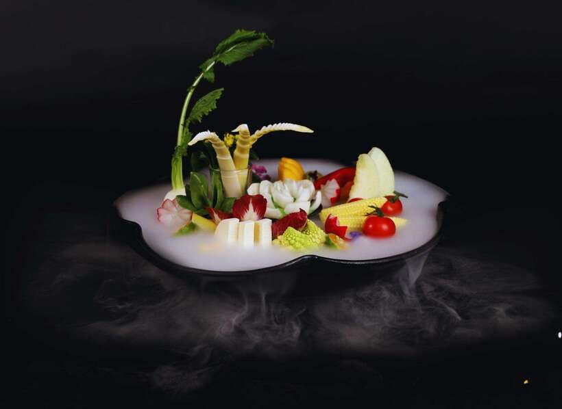 Beijing: Top Michelin Vegetarian Restaurant Reservation - Should you book Jing Zhaoyin with a reservation service?