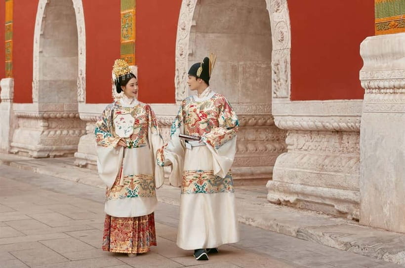 Beijing Traditional Hanfu Experience & Photoshoot for Groups - Meeting at Jinyu Hutong Station Exit C, and why it helps
