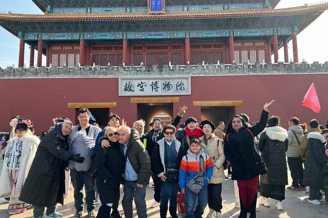 BusDa-Sunset Glow at Mutianyu Great Wall Night Bus Tour w/ Ticket - Timing for Photos: Golden Twilight, Then Stars and Lights