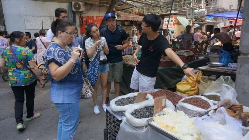 Chengdu: Cooking Class with Fresh Market Half Day Experience - Courtyard Workshop Kitchen: Cook Several Dishes at Your Wok Station