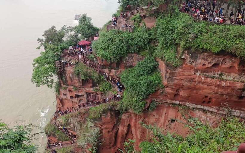 Chengdu: Leshan Grand Buddha Full-Day Private Trip - Lunch timing: when to eat and how not to lose the day