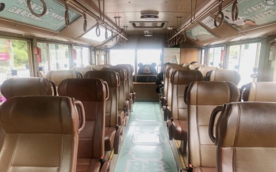Chengdu panda base half day tour - Getting to the panda base: Exit A, a quick bus ride, and less waiting