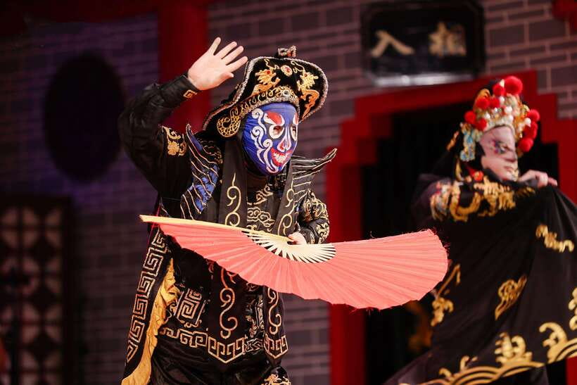 Chengdu: Sichuan Opera Face-Changing and Acrobatics Show - Tea, Snacks, and Optional Add-Ons That Make It Feel Personal