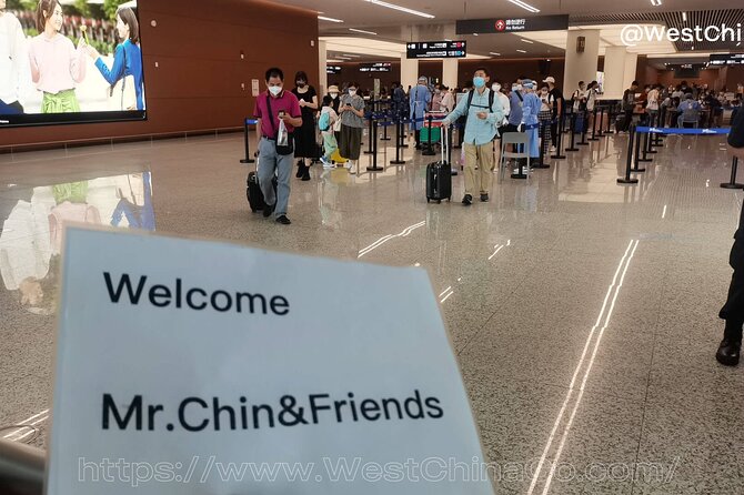 Chengdu Tianfu Airport Private Transfer - Meet-and-greet at Tianfu Airport, with your name sign