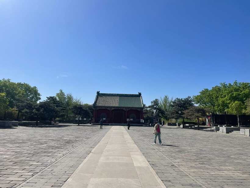 Chinese Kungfu class in old temple beside Forbidden Ci - Who this fits best, and who should think twice