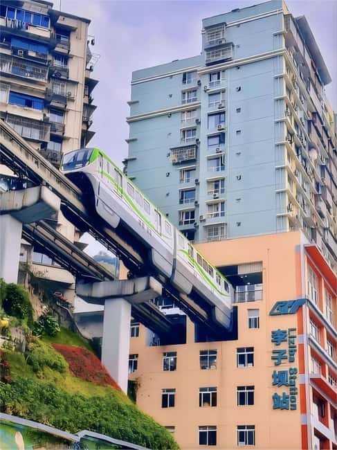 Chongqing deep explore & private car service including meals - Nan Meets You, Then Takes Control of the Day