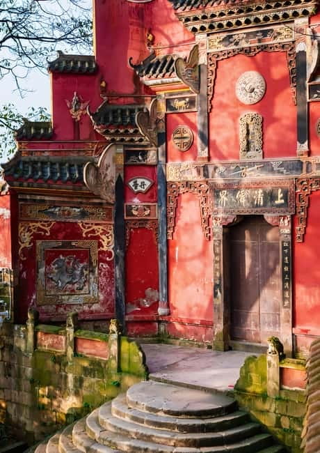 Chongqing: Historical Blocks, Temple, and Mountain Tour - Key things to know before you go