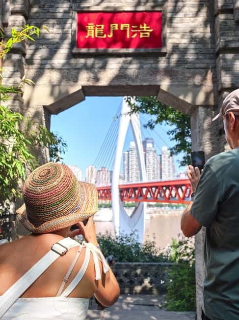 Chongqing: Historical Blocks, Temple, and Mountain Tour - The Gods-eye view: seeing Chongqing’s scale from above