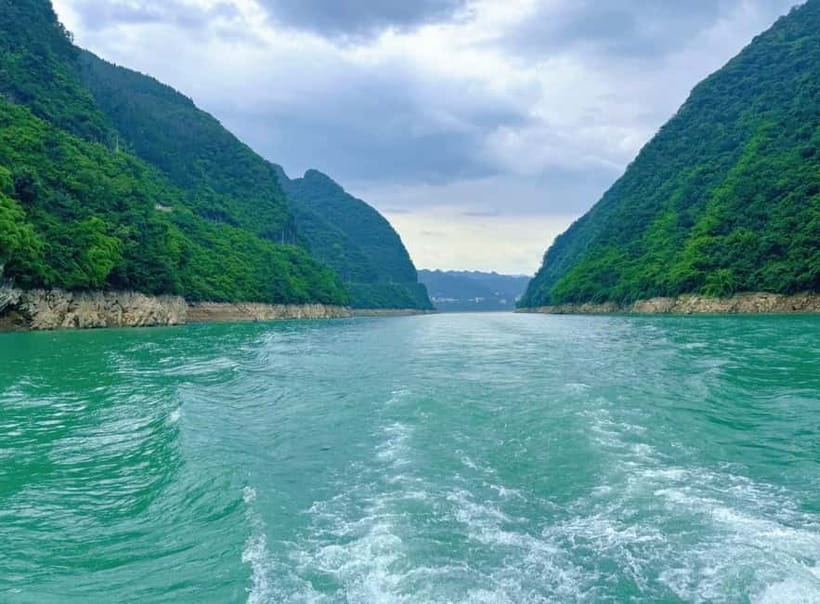 Chongqing One-Day Trip: Wulong's 3 Essentials - Longshui Gorge access and why the elevator changes the experience