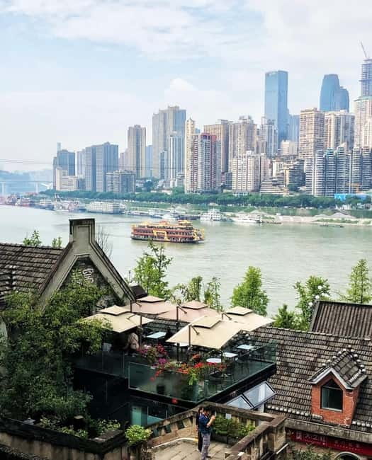 Chongqing: Surreal Urban, Ancient Town, and Secret Viewpoint - Yangtze River Cableway, the air bus over the water