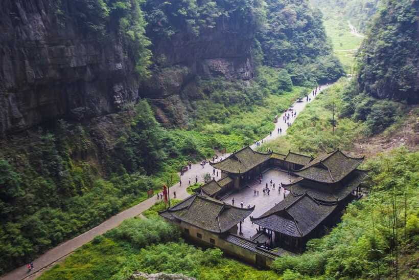 Chongqing: Wulong 2 Spots All-inclusive Luxury Private Trip - The Wu River drive back: scenery during the commute home