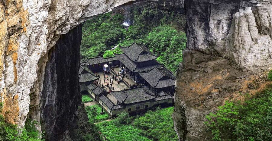 Chongqing: Wulong Private Day Exploration Tour - Inside the park, how the Three Natural Bridges walk really works