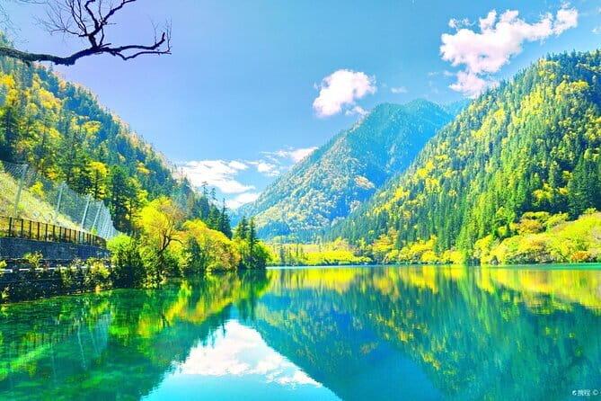 Classic 3-Day Jiuzhaigou Private Tour(Transportation+Tickets) - Day 2: full Jiuzhaigou day with reserved tickets and internal bus help