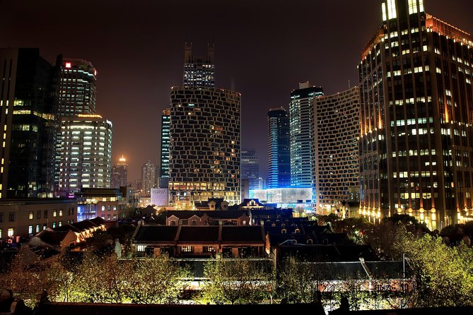 Coach Day Tour: Classic and Modern Shanghai with Lunch - Yuyuan Garden: 16th-century calm, designed for walking