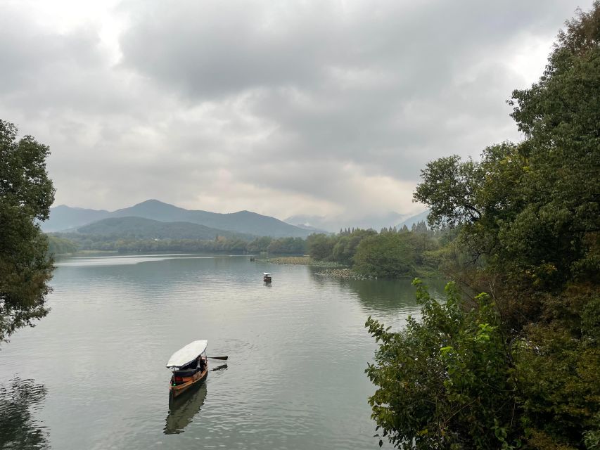 Customized Hangzhou Guided Tour Based on Your Interests - Lingyin Temple: 1,700 Years of Focus and Quiet