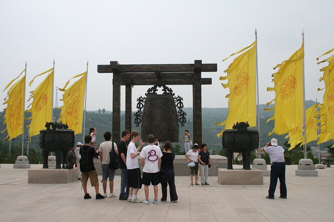 Day Trip to Hukou Waterfall and Huangdi Mausoleum - Huangdi Mausoleum: more than a stop, it sets the story