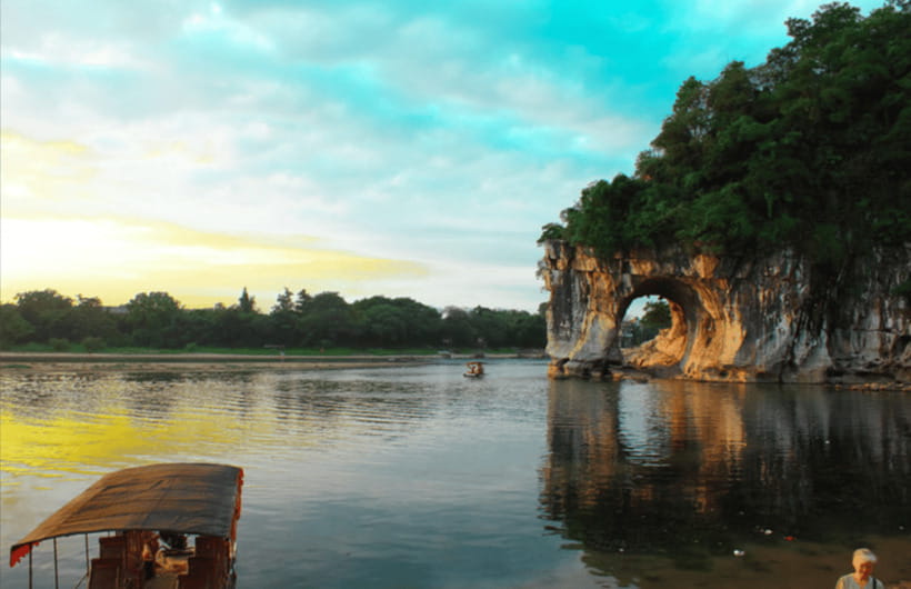 Discover Guilin's Gems:Guangzhou-Bullet Train Highlight Tour - One Day, Two Cities, Three Big Stops, One Clear Plan